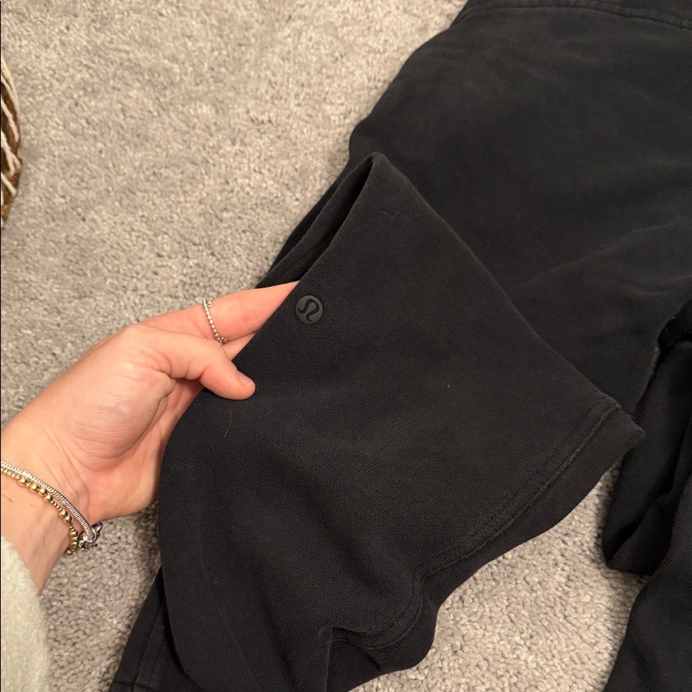 lululemon athletica Black scuba joggers - Picture 4 of 4